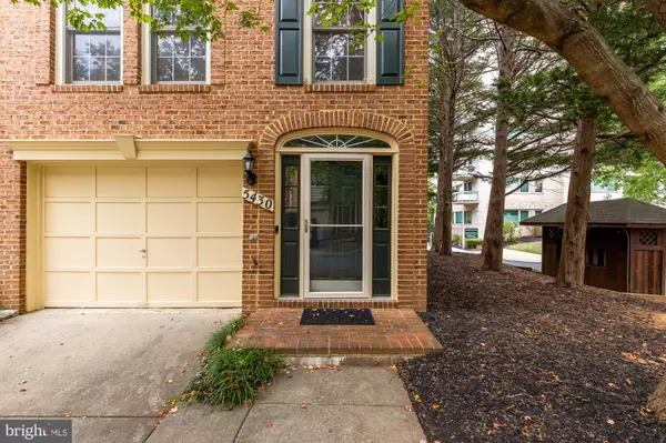 Bethesda, MD 20814,5430 WHITLEY PARK TER