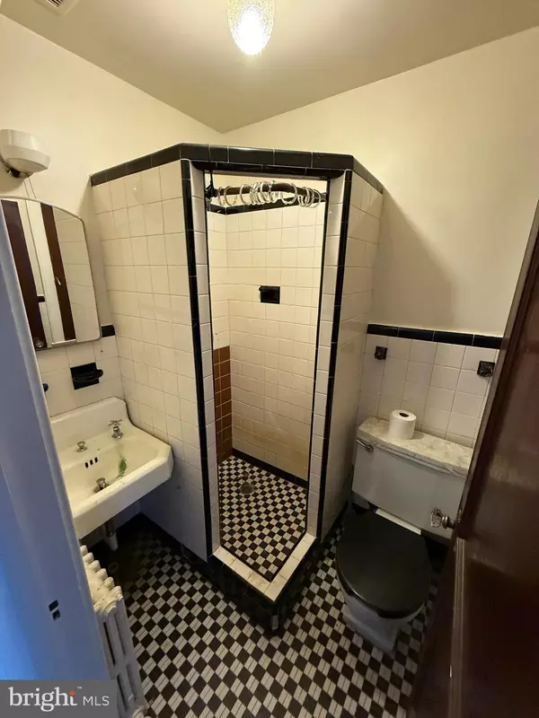 Waynesboro, PA 17268,152 MAIN ST W #11