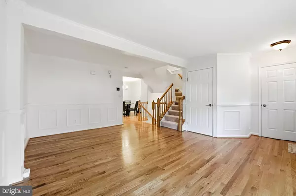 Dumfries, VA 22025,15739 VIEWPOINT CIR