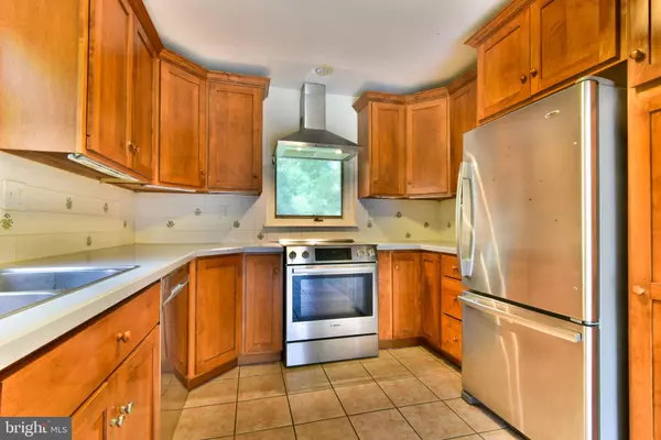 Conshohocken, PA 19428,2029 PADDOCK LN