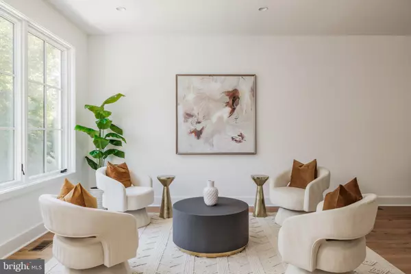 Chevy Chase, MD 20815,6960 WEST AVE