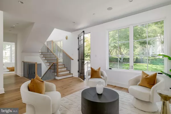 Chevy Chase, MD 20815,6960 WEST AVE