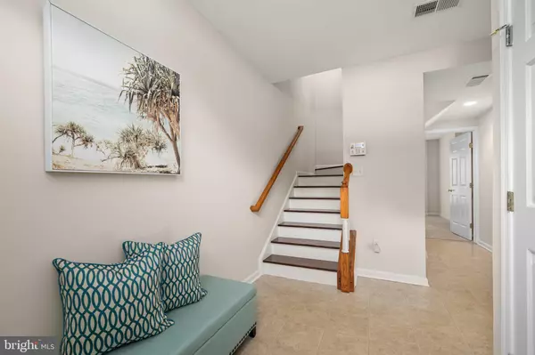 Ocean View, DE 19970,38106 E CHESTER LN #202