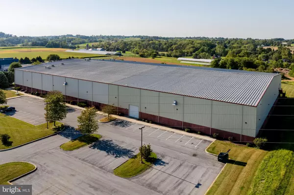 Ephrata, PA 17522,221 FORNEY DR