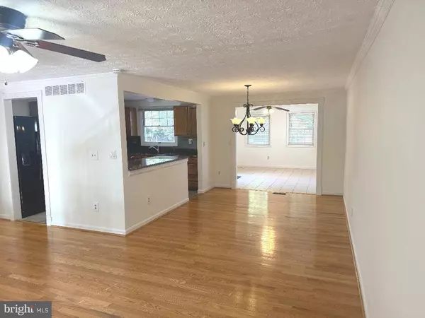 Sterling, VA 20164,313 SAMANTHA DR