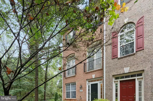 Fairfax, VA 22030,12045 OVERBRIDGE LN