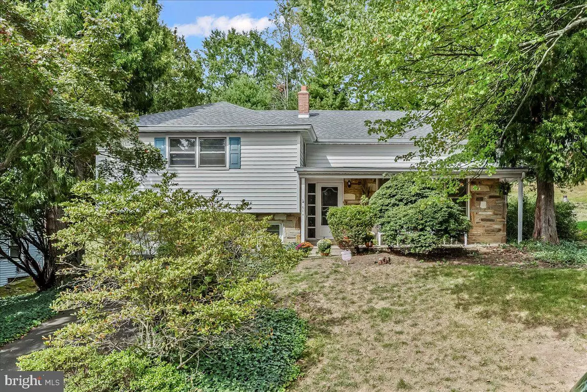 Jenkintown, PA 19046,604 PINE TREE