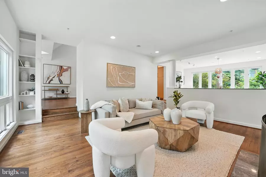 6702 OREGON AVE NW, Washington, DC 20015