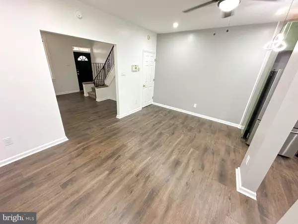 Philadelphia, PA 19121,1953 N HOLLYWOOD ST