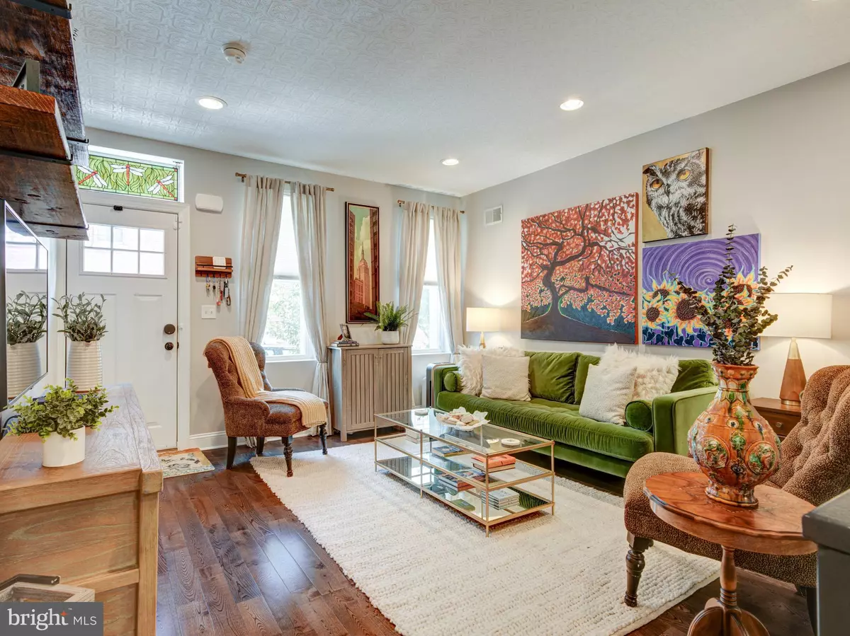 Philadelphia, PA 19130,746 N UBER ST