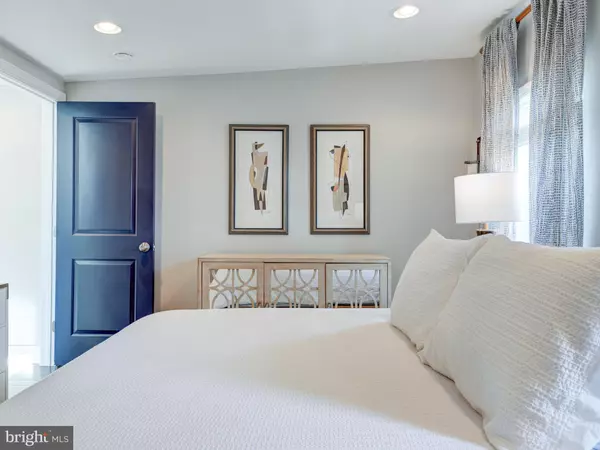 Philadelphia, PA 19130,746 N UBER ST