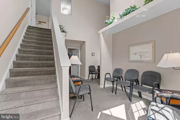 Yardley, PA 19067,301 OXFORD VALLEY RD #301B