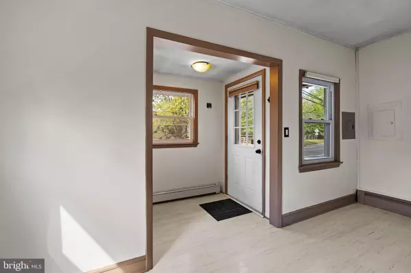 Rocky Hill, NJ 08553,20 PRINCETON AVE