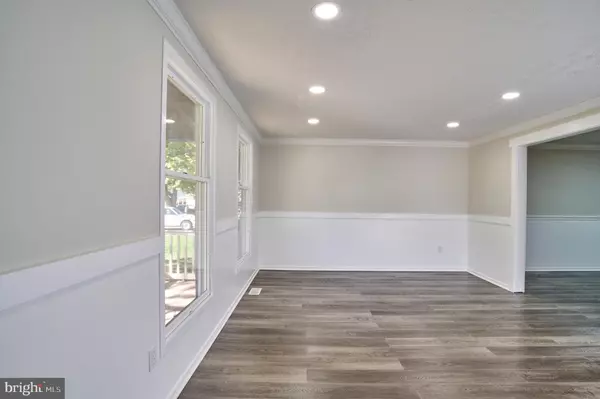 Herndon, VA 20171,13032 MONTEREY ESTATES DR