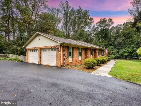 Manassas, VA 20111,8126 BLANDSFORD DR