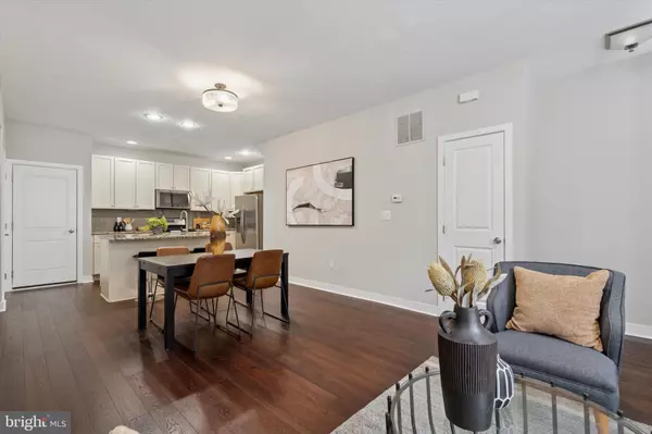 Philadelphia, PA 19146,2407 BAINBRIDGE ST