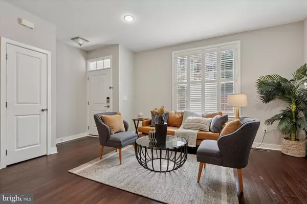 Philadelphia, PA 19146,2407 BAINBRIDGE ST