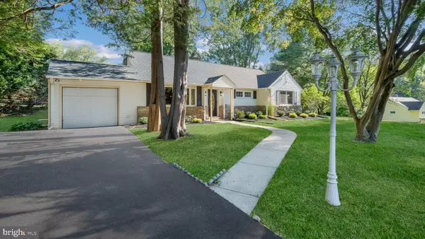 Jenkintown, PA 19046,735 RHOADS AVE