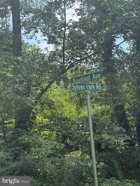 Burlington Township, NJ 08016,0-& 20TH BOUDINOT
