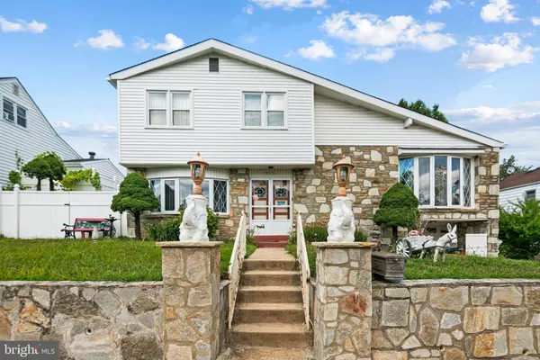 9812 FERNDALE ST, Philadelphia, PA 19115