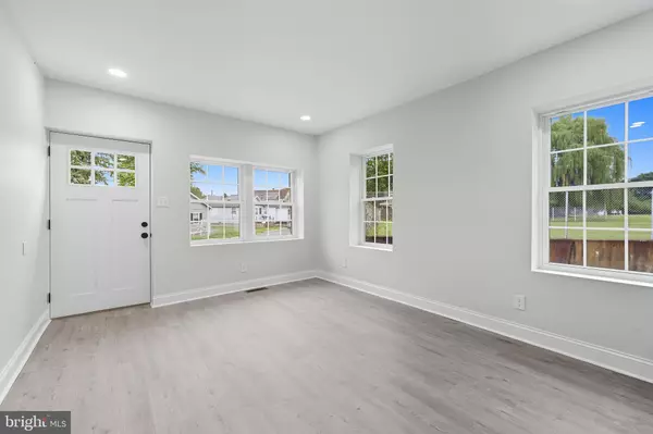 New Castle, DE 19720,923 HAZELDELL AVE