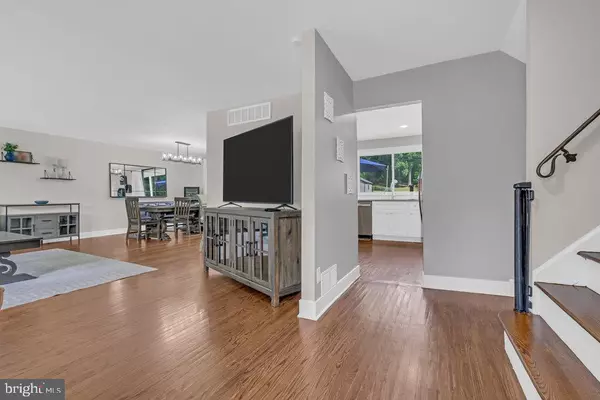 Wyncote, PA 19095,309 LORIMER DR