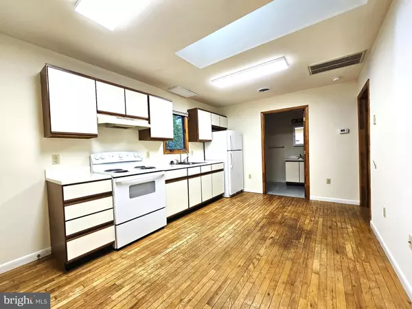 Salisbury, MD 21801,809 HANSON ST #A