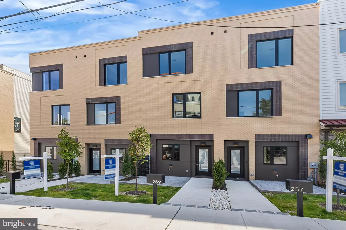 Philadelphia, PA 19128,257 DELMAR ST