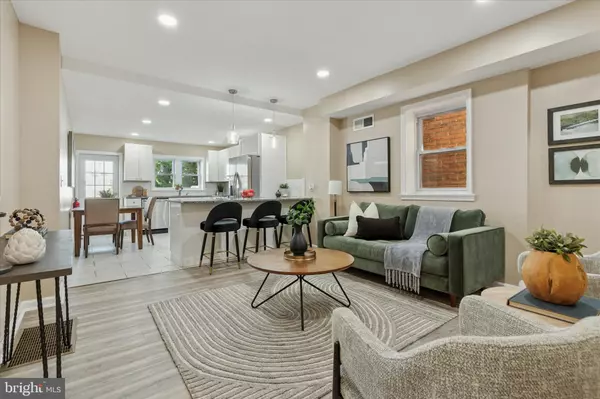 Bridgeport, PA 19405,39 W FRONT ST