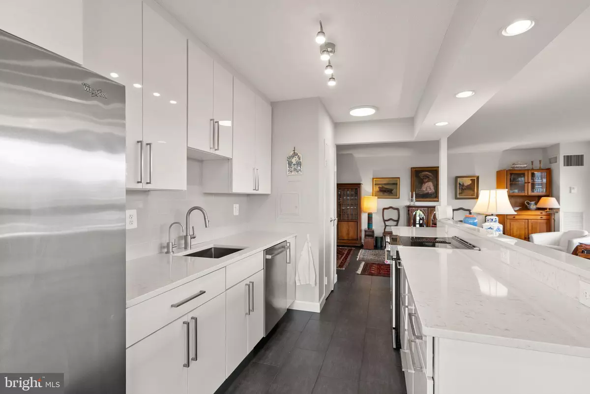 Alexandria, VA 22314,400 MADISON ST #409