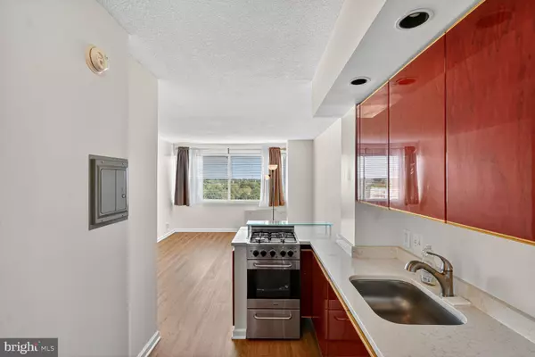 Chevy Chase, MD 20815,5500 FRIENDSHIP BLVD #2407N