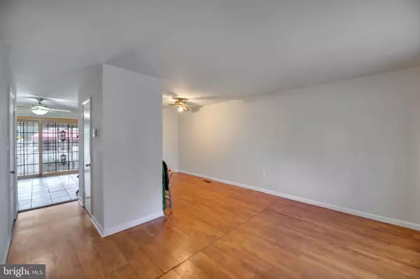 Washington, DC 20032,1327 BARNABY TER SE