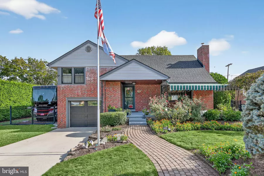 203 MAYER ST, Reading, PA 19606