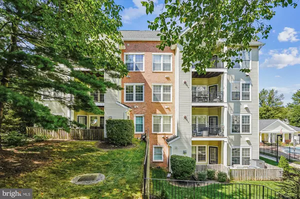 Fairfax, VA 22030,4131 FOUNTAINSIDE LN #J204