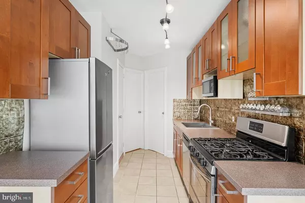 Hoboken, NJ 07030,264 7TH ST #3