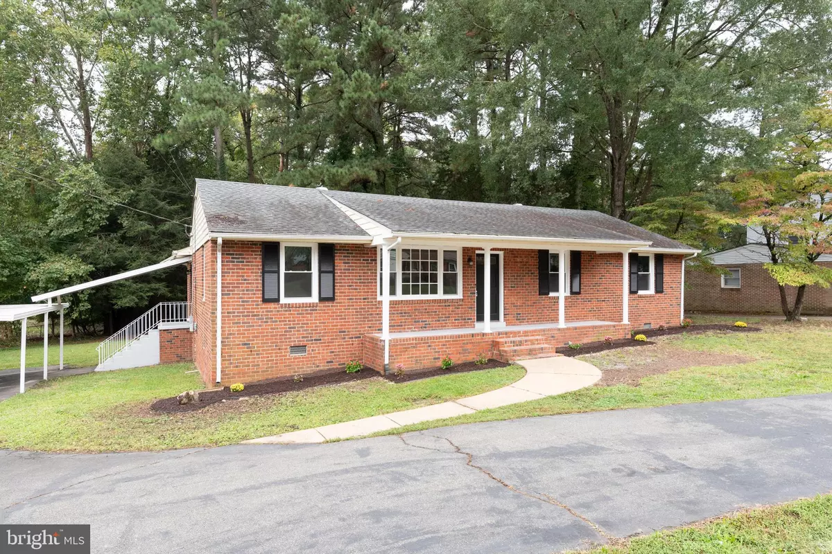 Richmond, VA 23227,715 AZALEA AVE