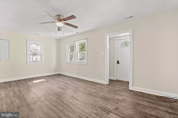 Colonial Beach, VA 22443,1212 LOSSING AVE