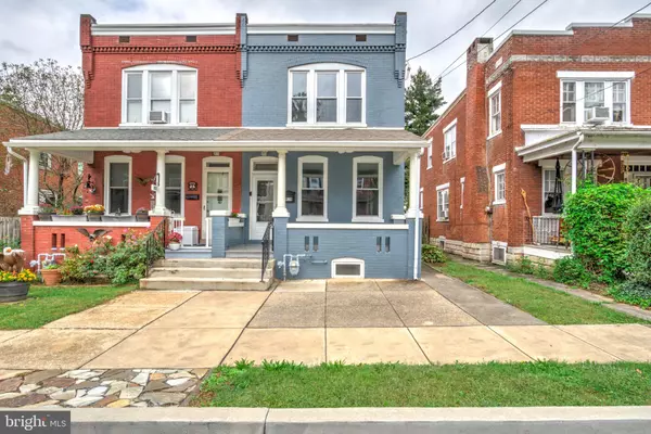 919 EDGEWOOD AVE, Lancaster, PA 17603