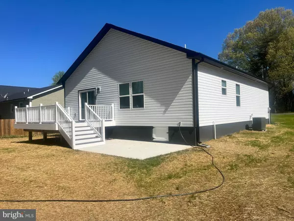 Colonial Beach, VA 22443,62 SALINA LANE