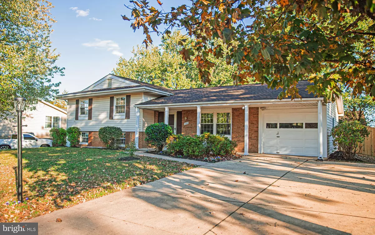 Sterling, VA 20164,724 N AMELIA ST