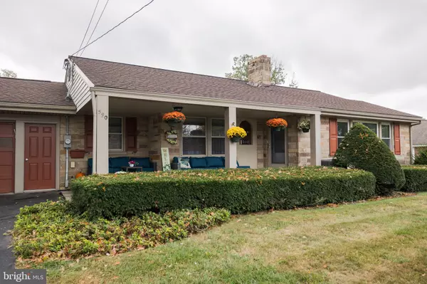 New Holland, PA 17557,590 E JACKSON ST