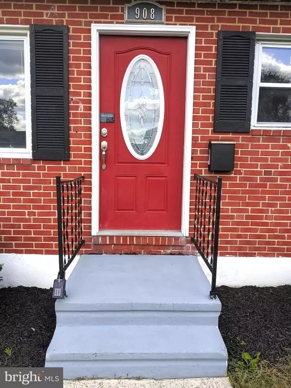 Catonsville, MD 21228,908 VANDERWOOD RD