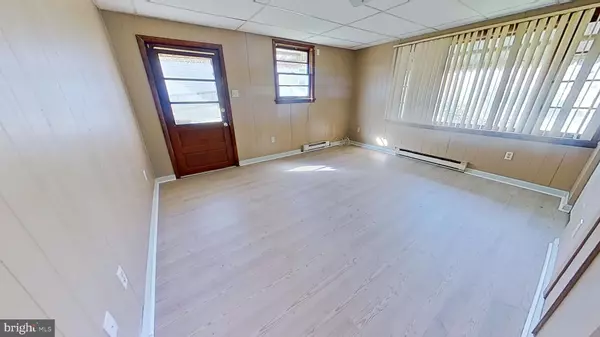 Hanover, PA 17331,833 YORK ST