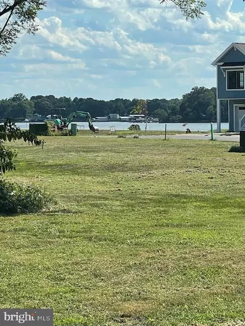 Colonial Beach, VA 22443,512 LIVINGSTONE ST