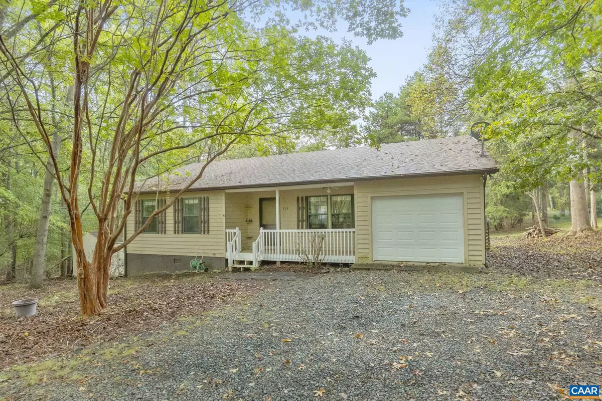 Palmyra, VA 22963,323 JEFFERSON DR