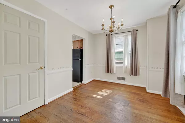 Temple Hills, MD 20748,2807 CURTIS DR