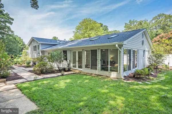 Vienna, VA 22181,2615 E MEREDITH DR