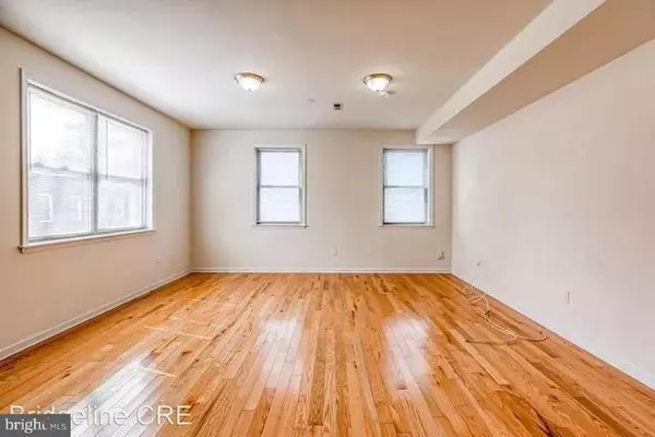 Philadelphia, PA 19121,2400 W THOMPSON ST #C