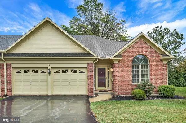 Hershey, PA 17033,9 ALMOND DR