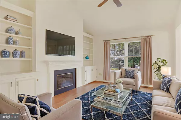 Hershey, PA 17033,9 ALMOND DR